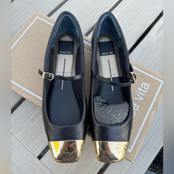 Dolce Vita Shoes - Dolce Vita Reyes Cap Toe Mary Jane Flats – Size 6 – New in Box